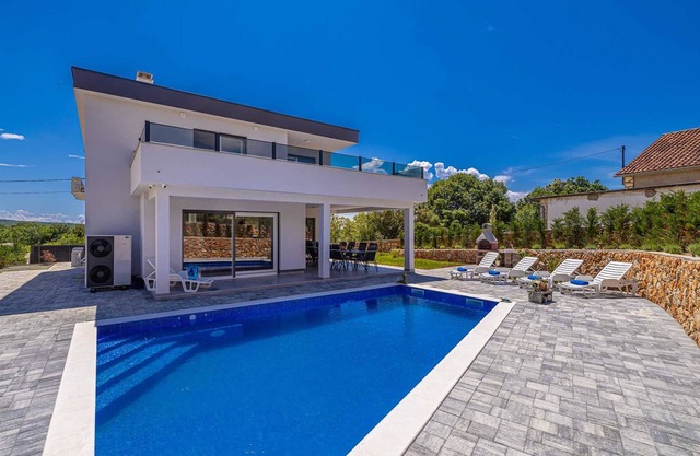 Villa KATHARINA with private pool