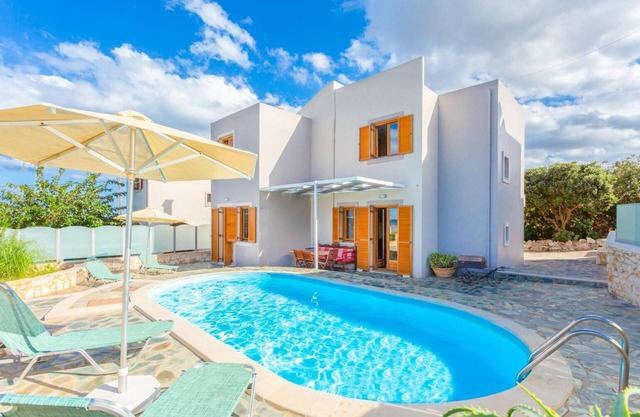 Villa Konstantina - Three Bedroom Villa, Sleeps 6
