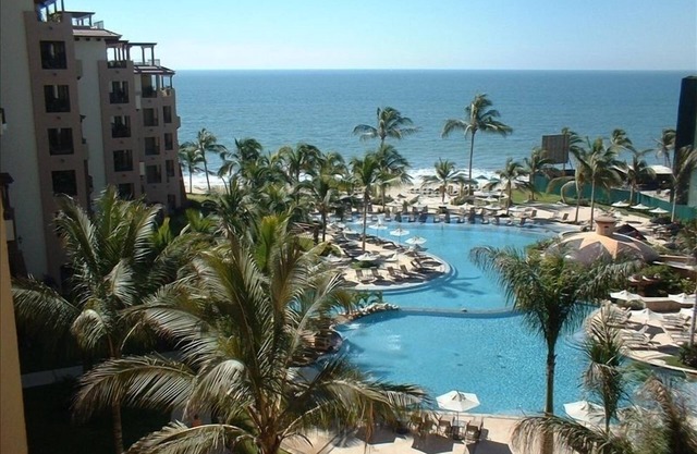 Villa La Estancia - Puerto Vallarta 1 - 2 BR (NOT Timeshare)