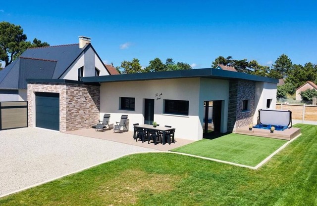 Villa la jolie bicoque, 250m from the sea