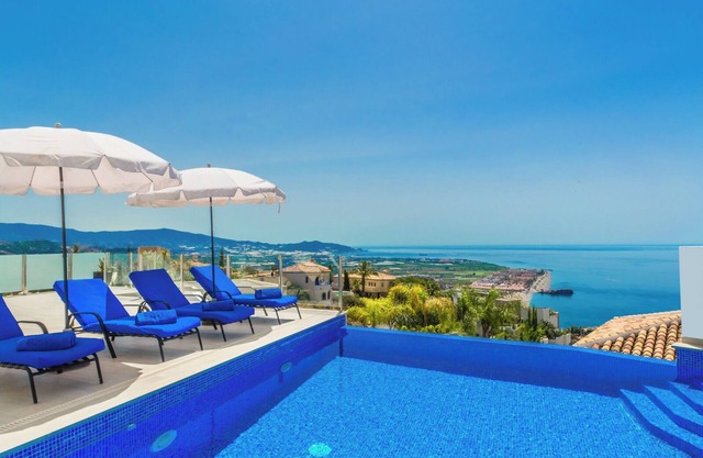 Villa La Palmera with private pool and fantastic views