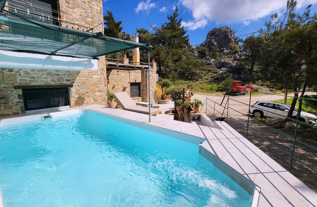 Villa Lato - Villa with private pool and yard