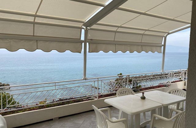 Villa Laura by the sea - P1