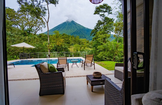 Villa Laurel: Located on a livestock farm on the foothills of Arenal Volcano