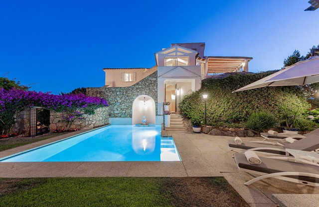 Villa Le Rocce - Five Bedroom Villa, Sleeps 10