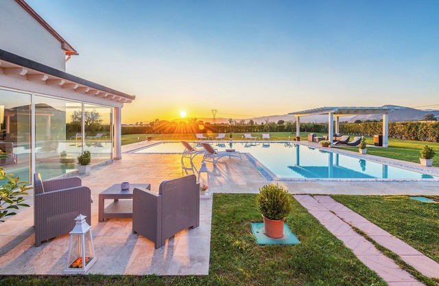 Villa Le Terme with Pool, Whirlpool, Garden, Terrace, BBQ, A/C & Wi-Fi