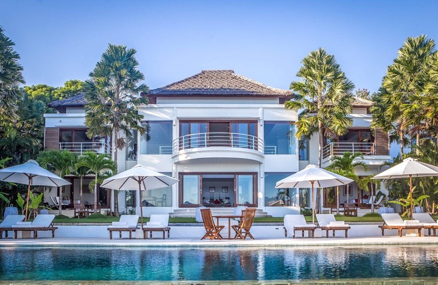 Villa Lucia, Bali - White, Bright and Stunning!