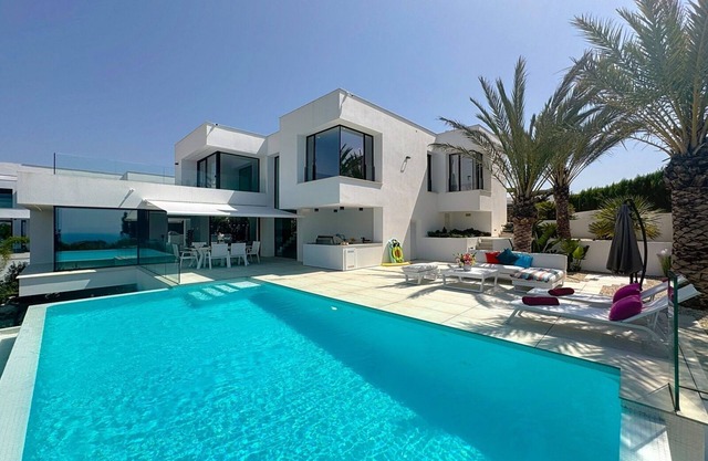 Villa LunaMar by Heidi Chalets