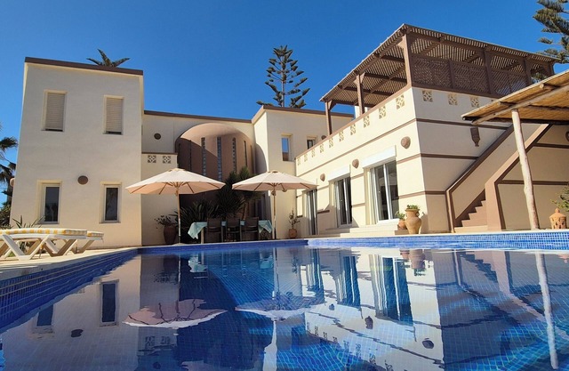 Villa Magnifique 🌞 vue mer à 800m de la Plage 🌸 Avec Personnel de Maison 😎🌴