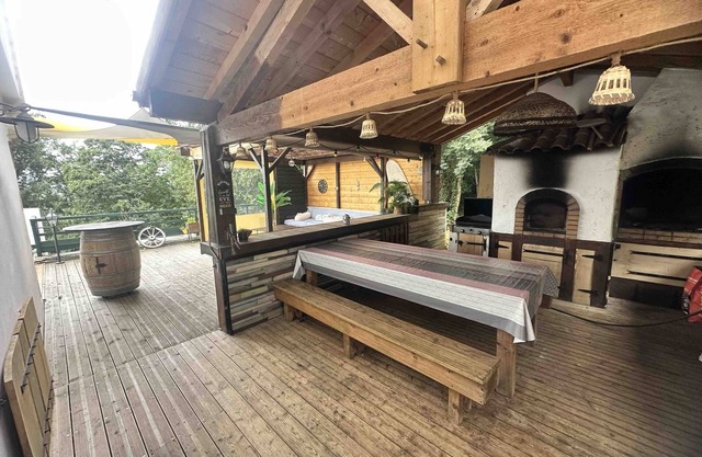 Villa 'Maison Atypique Au Pays Basque' with Mountain View and Air Conditioning