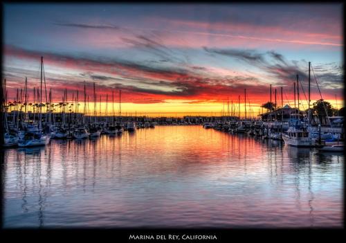 Villa Marina - Luxe, Spacious, Gated, 2 Master Suites in TRUE Marina Del Rey