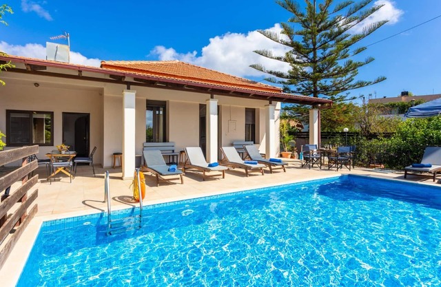 Villa Maro Large Private Pool, A/C, WiFi