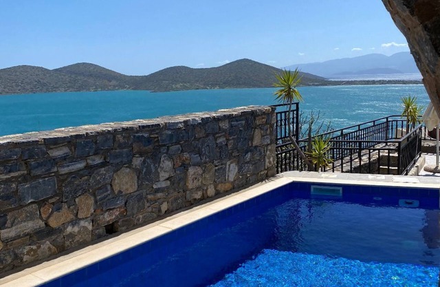 Villa Mavrikiano has breathtaking view of the sea and mountains + private pool.