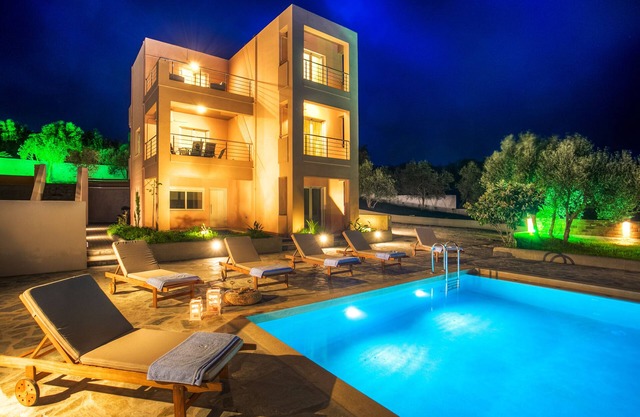 Villa Mimis with private pool nr Almyrida & Kalyves