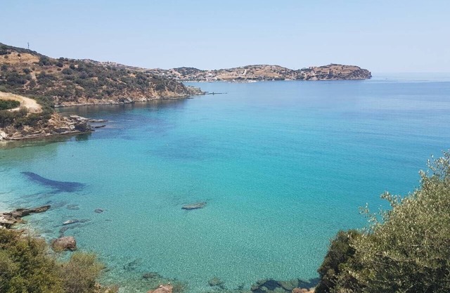 Villa Nafsika with spectacular views of the Aegean Sea