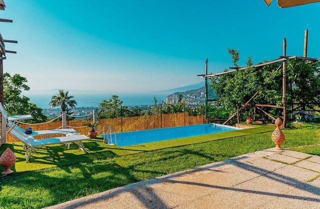 Villa Naiade: An elegant and welcoming three-story villa which faces the sun and the sea, with Free WI-FI.