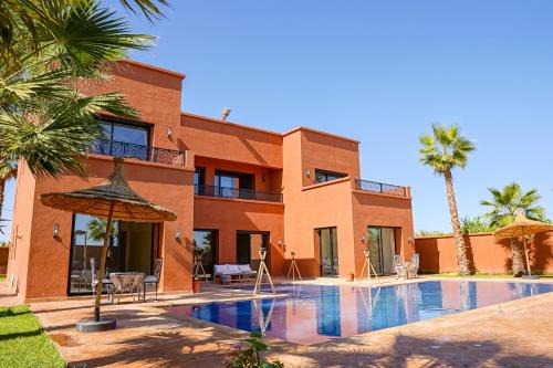 VILLA NOÛR PALACE avec piscine jaccuzi à Marrakech