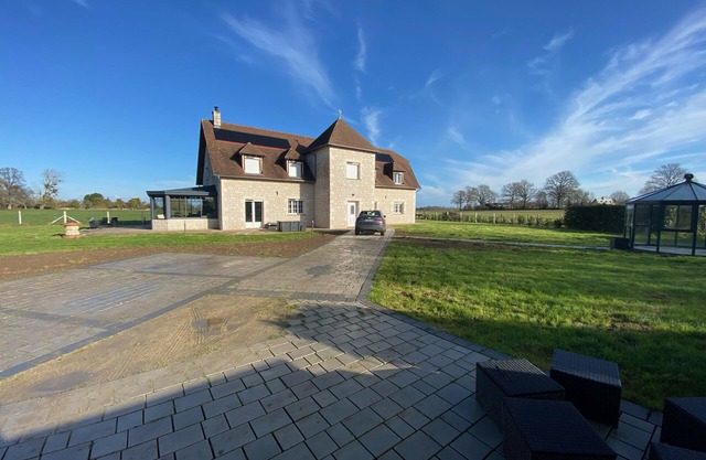 Villa Normandie for 15 people with Jacuzzi