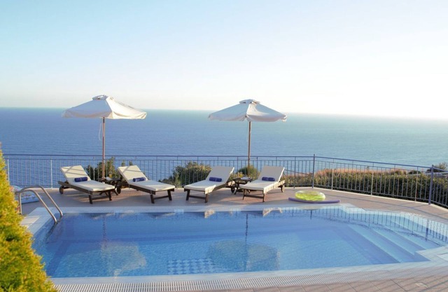 Villa Odysseus, Boundless Sea and Mountain Views With Private Swimming Pool