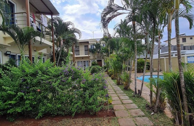Villa Palmiste - 3 bed - 2 mins walk to the Beach, Bars, Resto & Supermarket