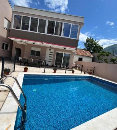 Villa Passaggio Private Pool & Tranquil Stay Near the Sea
