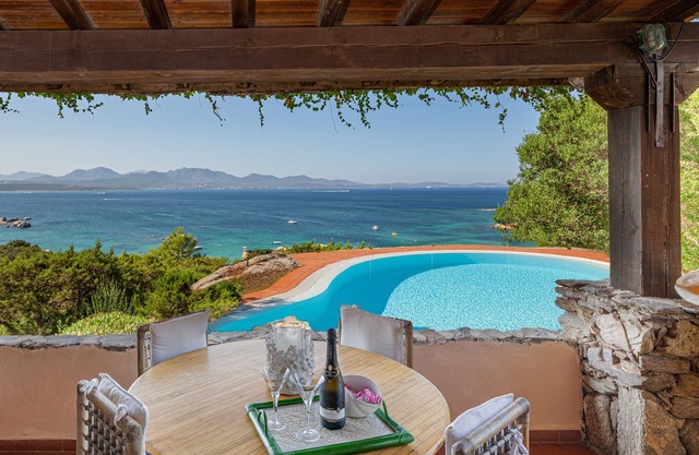 Villa Romantica, Li Cuncheddi, Capo Ceraso, Olbia