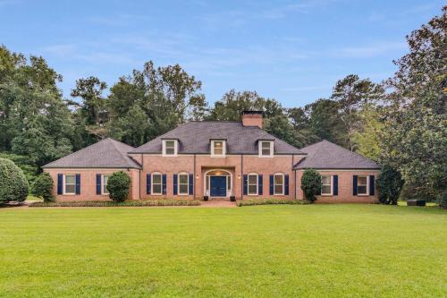 Villa Rose Estate Pool & Gated on 20 Acres