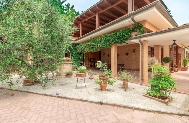 Villa Rosso Corbezzolo