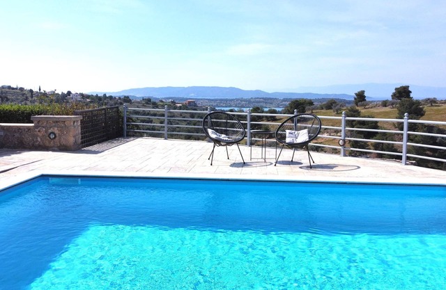 Villa 'Seaview with Pool For 6' with Sea View, Wi-Fi and Air Conditioning
