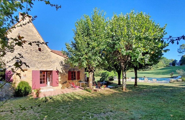 Villa Senieur – Family villa with pool in the Dordogne near Saint-Avit-Sénieur