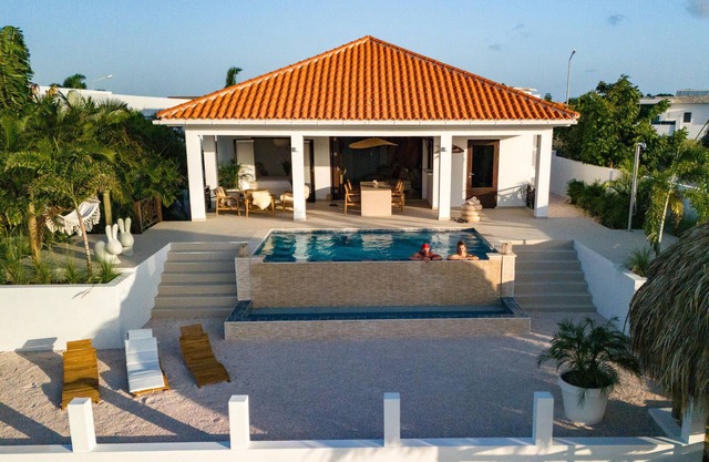 Villa Serugrandi met Prachtig Wijds Uitzicht Over het Eiland en op de zee