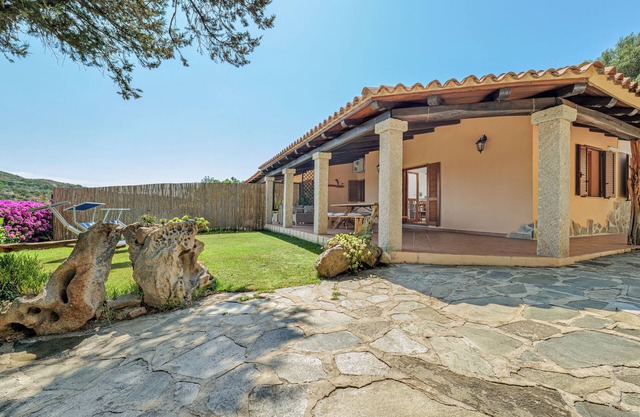 Villa Speranza near the Beach with Sea View, A/C, Garden, Terrace, BBQ & Outdoor Shower