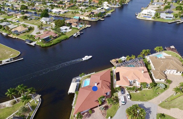 Villa Superior - great view with heated pool and spa, tiki hut & billard