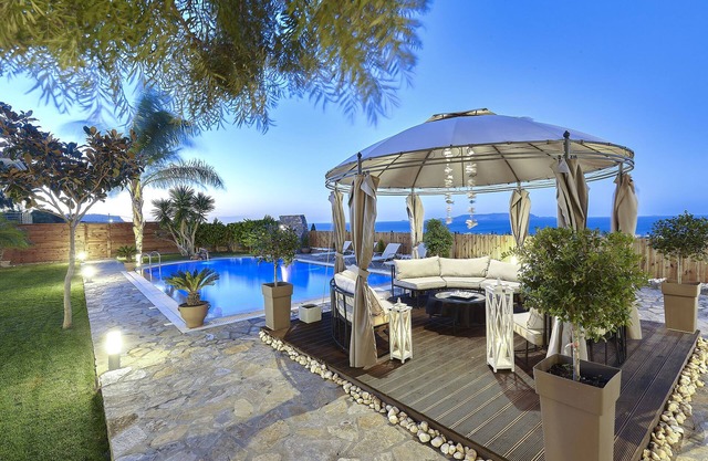 Villa Thea amazing 6 bedroom villa with a heated indoor & outdoor swimming pool