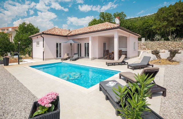 Villa Tomichic with Swimming Pool