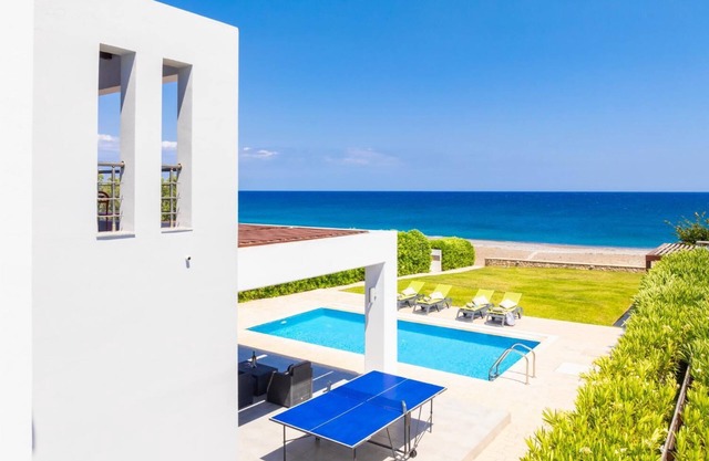 Villa Tsampikos - Three Bedroom Villa, Sleeps 6