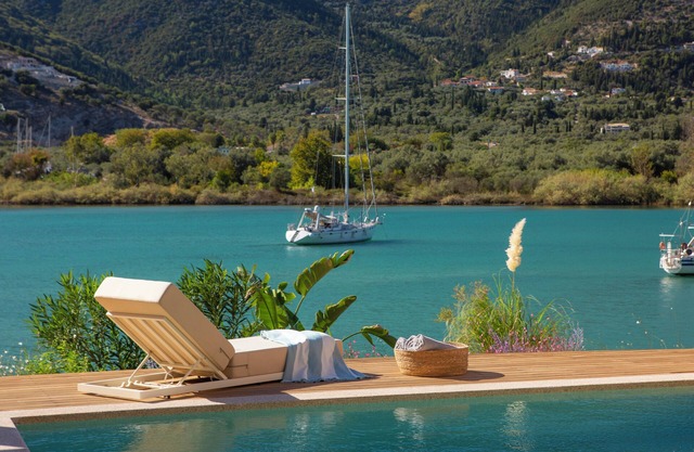 Villa Unalome – Seafront Luxury in the Picturesque Bay of Vlicho