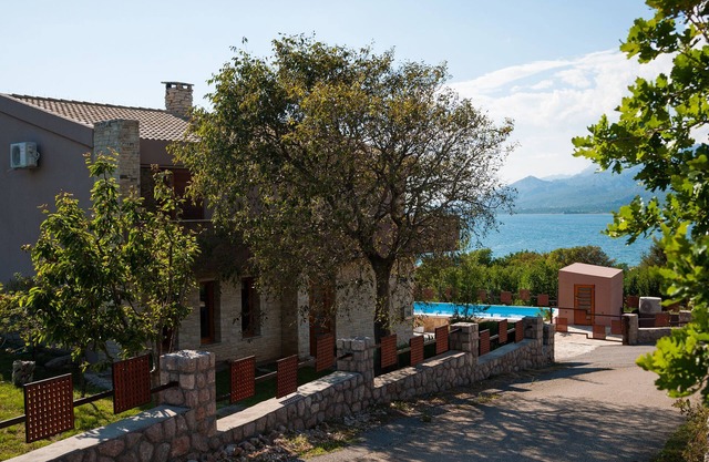 Villa Valek with swimming pool and breathtaking sea views