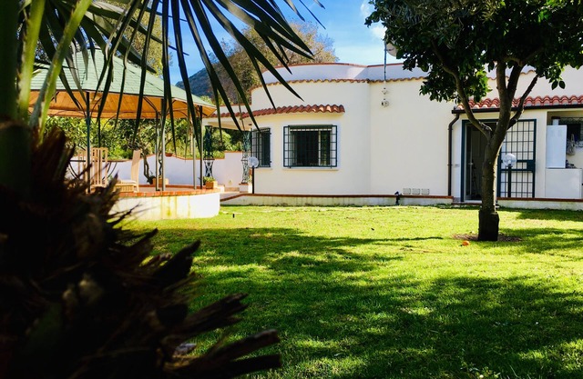 Villa Vera: Charming villa with large garden