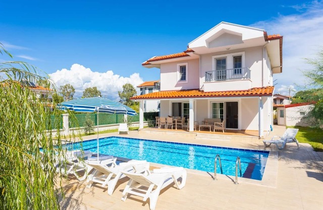 Villa Vista - Four Bedroom Villa, Sleeps 8