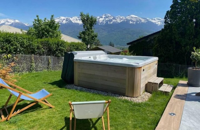 Villa, vue Exceptionnelle Avec Jaccuzi et Sauna