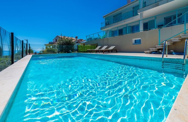 Villa with exceptional views