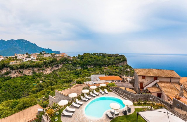 Villa with pool on the Amalfi Coast