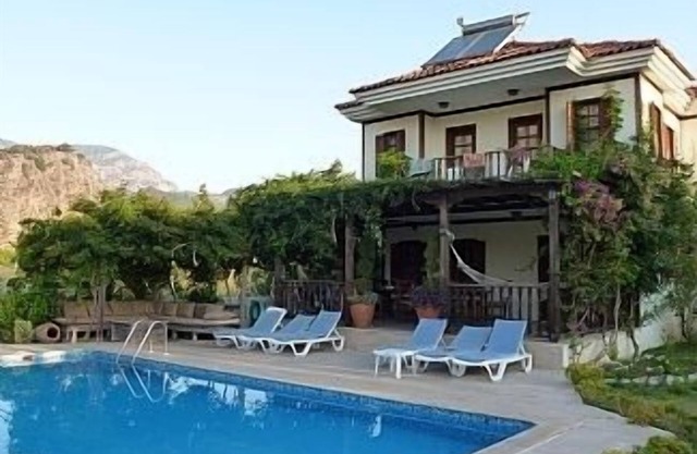 Villa with Private Pool, Gardens and Mountain Views