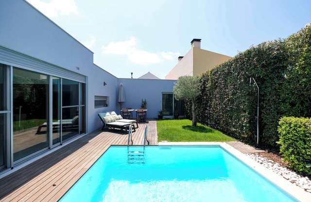 Villa with private pool and garden - Praia do Meco