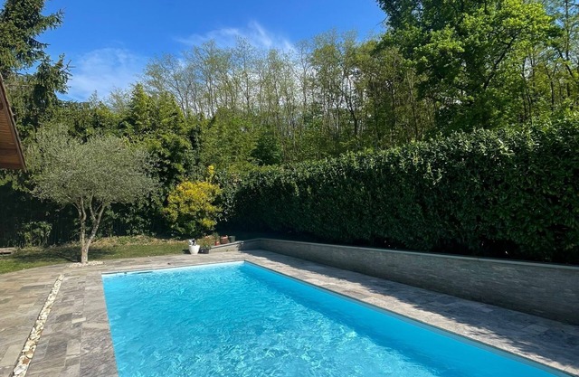 Villa with swimming pool - 3 bedrooms - sleeps 6