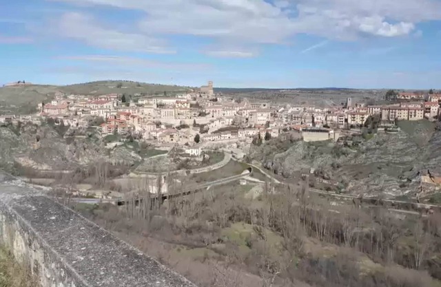 Villa Yolita (Without Deposit), Sepúlveda