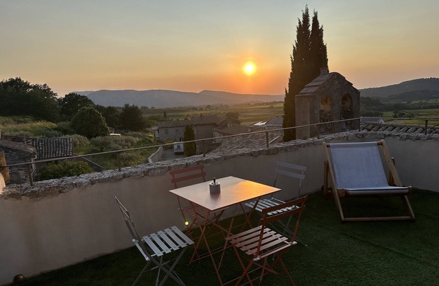 Village house, 4 people, Provence, Vaucluse, Mont Ventoux