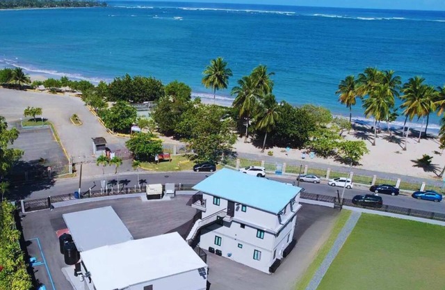 Villas Del Mar 3 | Steps to Beach, Local Dining