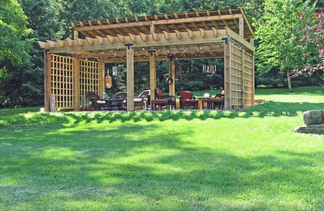 Vineyard views - 2 bedrooms each with King bed and ensuite